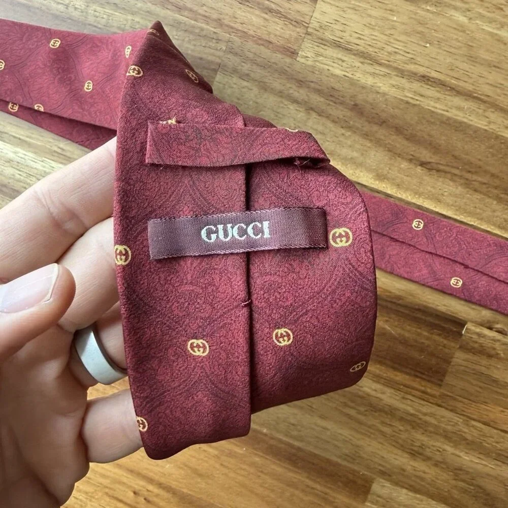 Vintage GUCCI Necktie GG Logo Silk Made In Italy Old Money Quiet Luxury Occasion